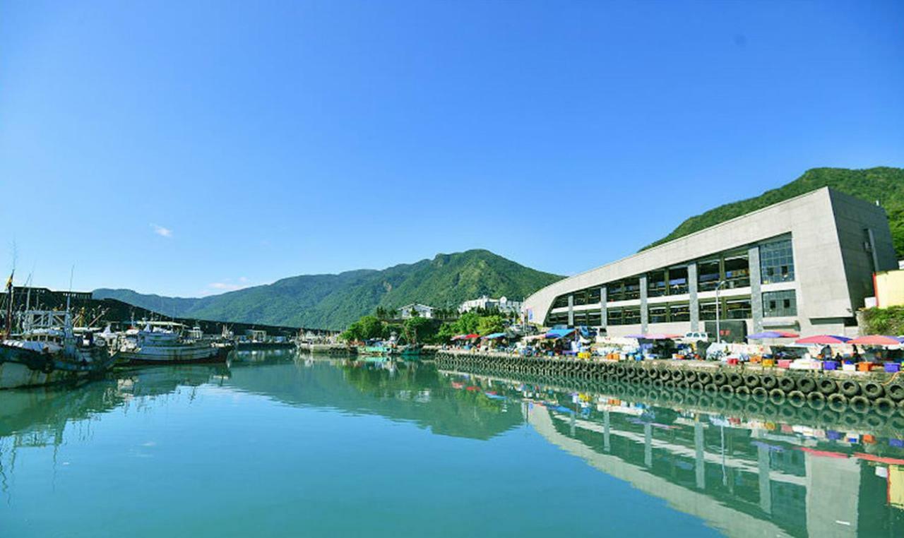 Migratory Birds Hotel Toucheng Exterior photo